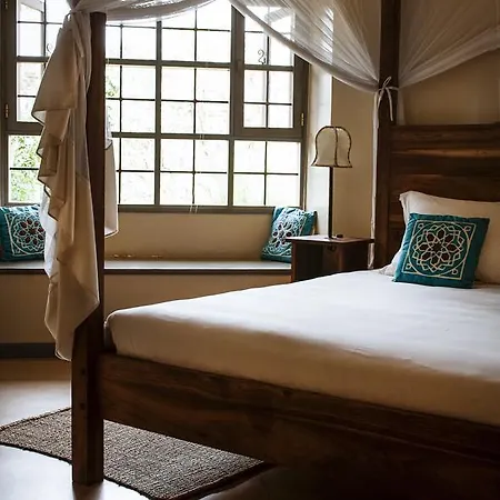 Onsea House & Machweo Retreat Lodge